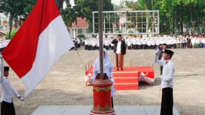 Bupati Lampung Selatan H. Nanang Ermanto Jadi Pemimpin Upacara Hari Santri Nasional Tahun 2022