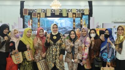 Riana Sari Arinal Dukung Peningkatan Penjualan Produk Kerajinan UMKM Lampung