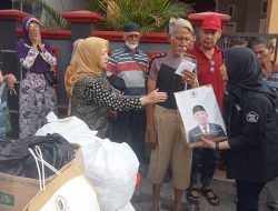Dewi Mayang Suri Djausal Sambangi Korban Kebakaran