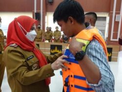 Pemkot Beri Bantuan Asuransi Kecelakaan Kerja ke Nelayan