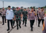 Gubernur Rahmat Mirzani Sambut Kapolri dan Panglima TNI pada Kunjungan di Provinsi Lampung, Perkuat Sinergi Jaga Stabilitas Keamanan Daerah Jelang Idul Fitri 1446H