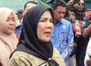 Wali Kota Eva Dwiana Bantu Korban Kebakaran di Bumi Waras