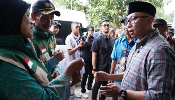 Tinjau Buay Bahuga, Gubernur Rahmat Mirzani Djausal Tawarkan Solusi Konkret Infrastruktur dan Pemulihan Lahan Tani