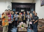 Sekdaprov Lampung Sambut Audiensi SMSI, Tegaskan Peran Strategis Media