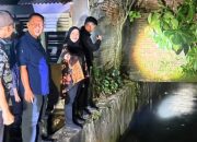 Tinjau Lokasi Banjir, Walikota Eva Pastikan Tangani Cepat