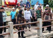 Walikota Eva Tinjau Lokasi Banjir Akibat Hujan Deras