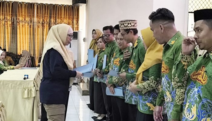 Guru dan Tendik SD Bandarlampung Terima SK PPPK Paruh Waktu