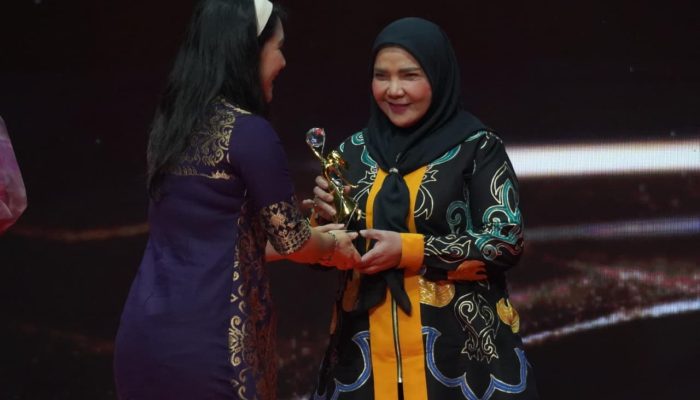 Walikota Bandarlampung, Raih Penghargaan Women’s Inspiration Awards 2026